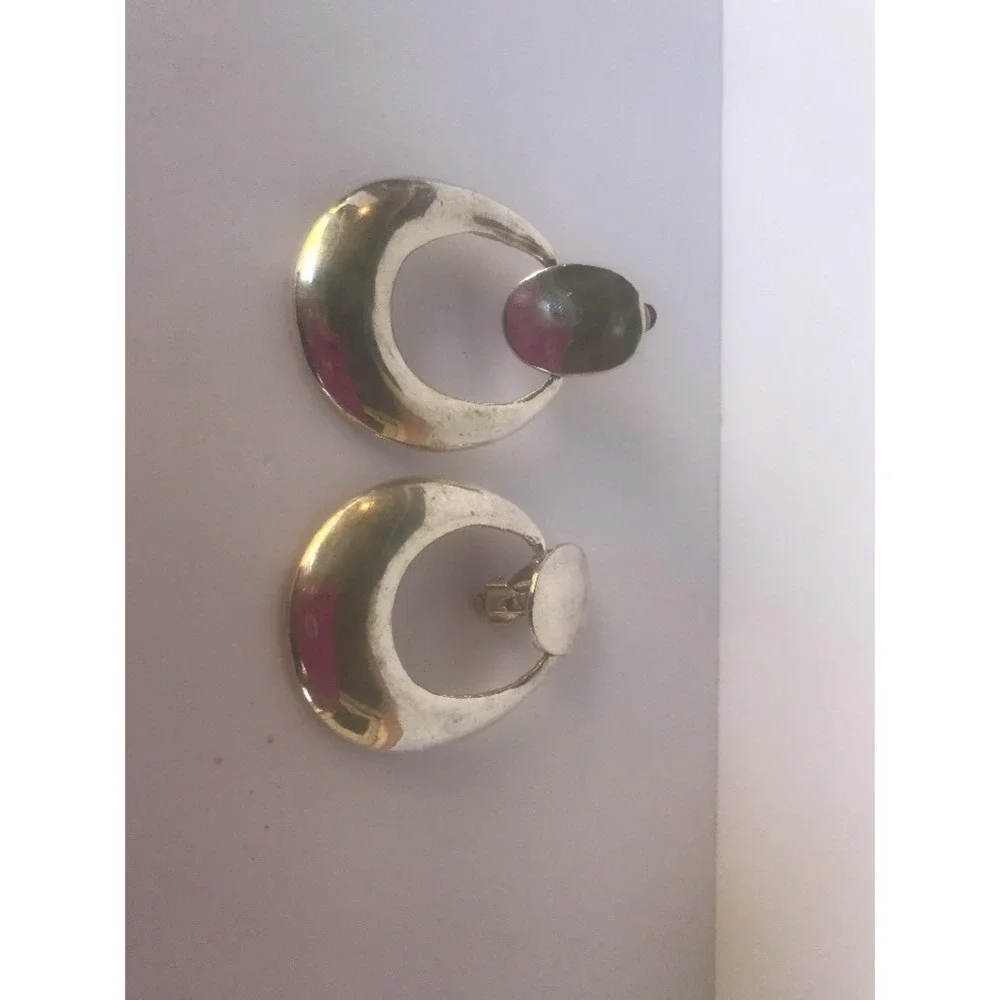 Earrings 1980's look silver tone clip‎ on round circles Dangle Two Tier Chunky
